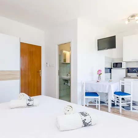 Cypress Sea Cove - Premium With Balcony And Sea View A2