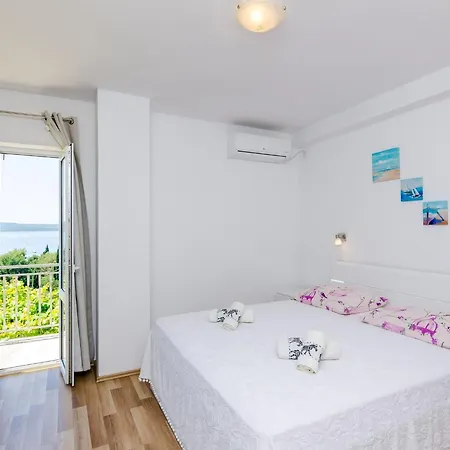 Cypress Sea Cove - Premium With Balcony And Sea View A2