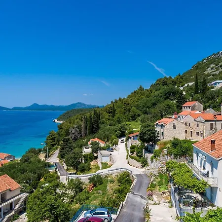 Apartment Cypress Sea Cove - Premium With Balcony And Sea View A2 *