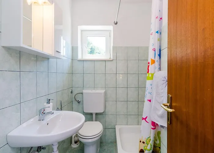 Cypress Sea Cove - Premium With Balcony And Sea View A2 * 슬라노