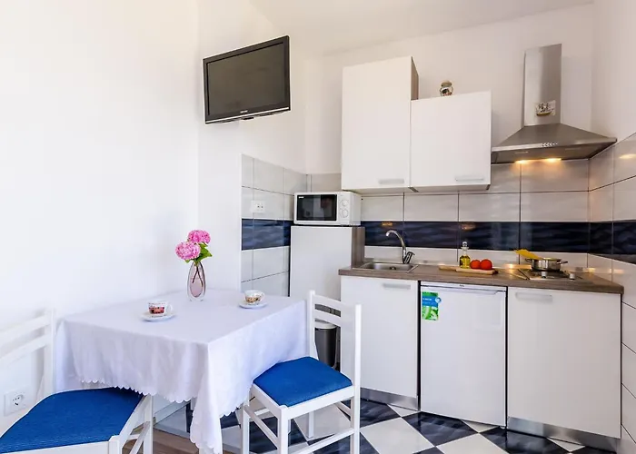 Cypress Sea Cove - Premium With Balcony And Sea View A2