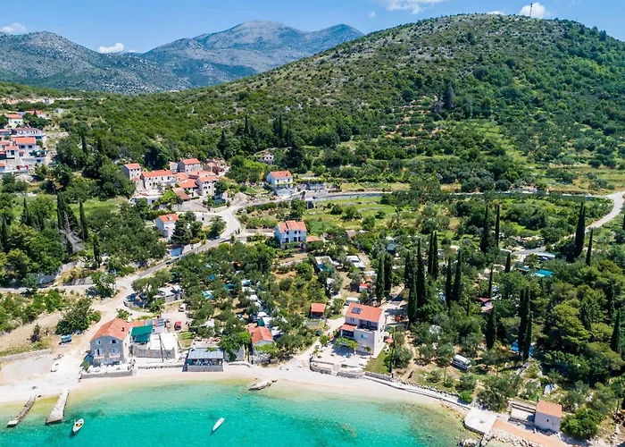 Cypress Sea Cove - Premium With Balcony And Sea View A2 슬라노