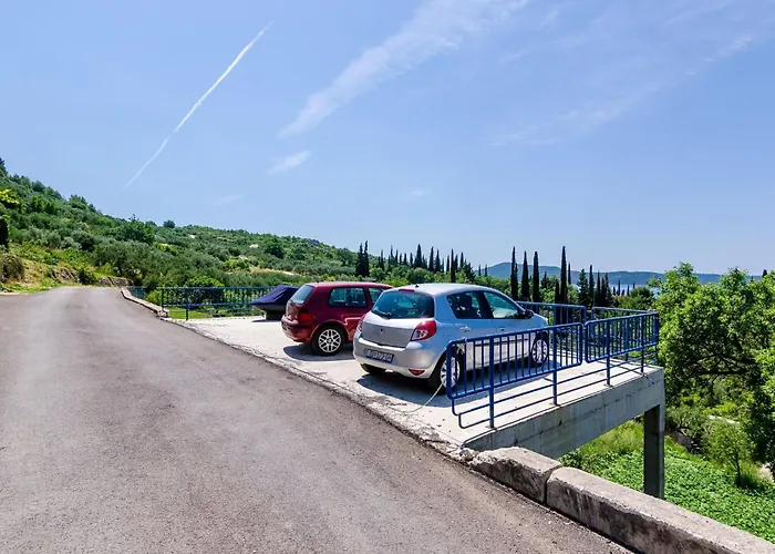 Cypress Sea Cove - Premium With Balcony And Sea View A2