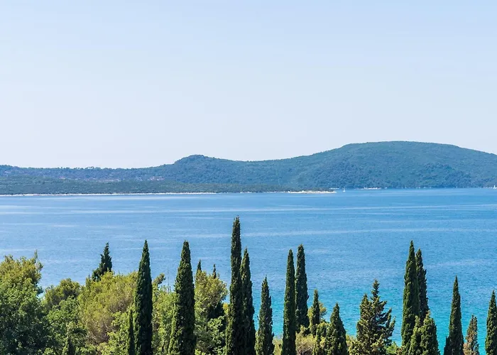 Cypress Sea Cove - Premium With Balcony And Sea View A2 슬라노